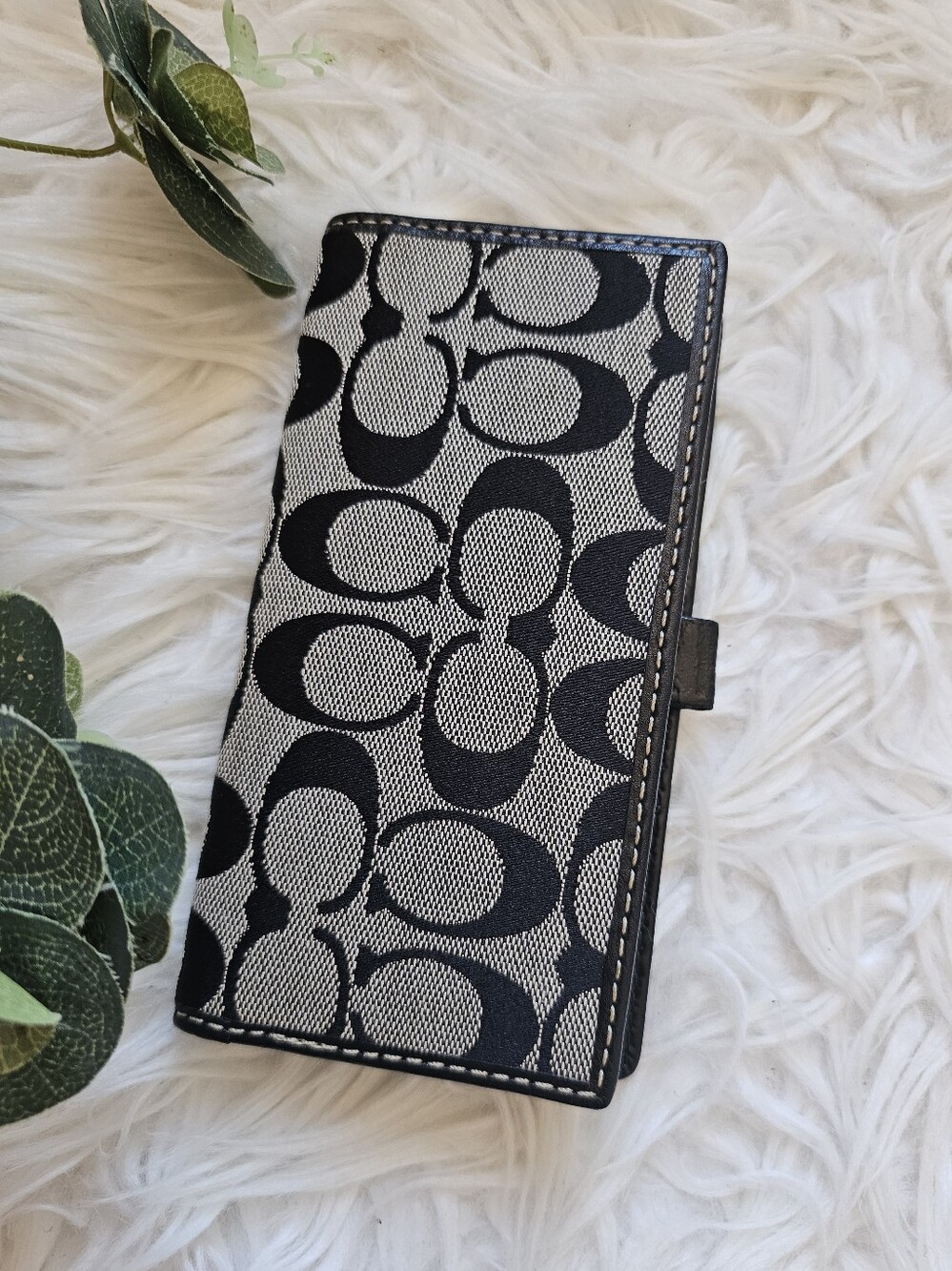 Coach Bifold Slim/Checkbook Wallet